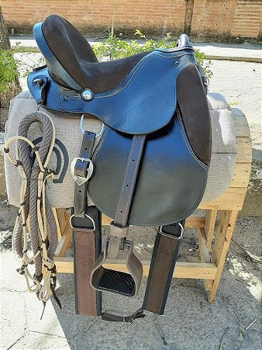 Sela Australiana Entalhada SCR Cavalgada